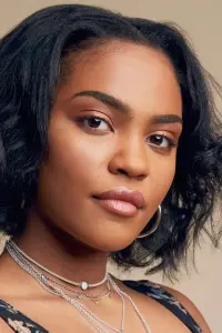 Фото Китай Енн Макклейн (China Anne McClain)