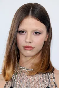 Фото Мія Гот (Mia Goth)