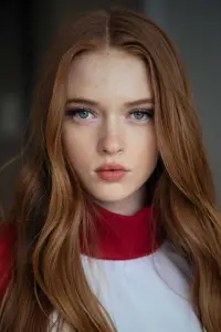 Фото  (Larsen Thompson)