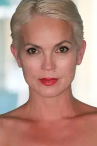 Фото Елізабет Грейс (Elizabeth Gracen)