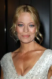 Фото  (Jeri Ryan)