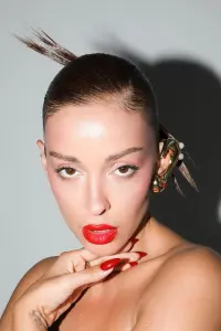 Фото  (Eleni Foureira)