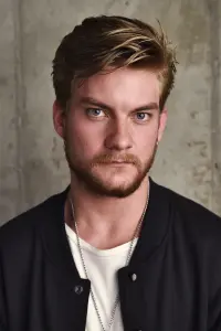 Фото Джейк Вірі (Jake Weary)