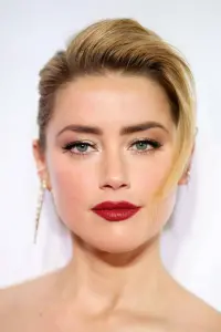 Фото Ембер Херд (Amber Heard)