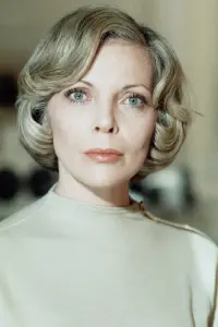 Фото Барбара Бейн (Barbara Bain)