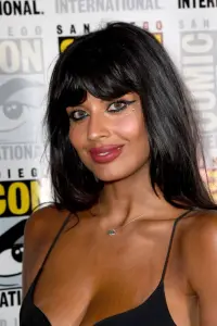 Фото Джаміла Джаміль (Jameela Jamil)