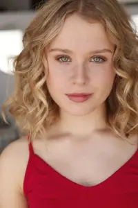 Фото  (Eliza Scanlen)