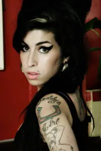 Фото  (Amy Winehouse)