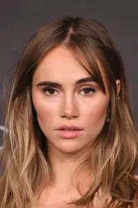 Фото Сьюкі Вотерхаус (Suki Waterhouse)