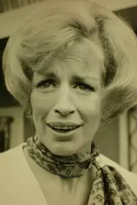 Фото Юта Джойс (Yootha Joyce)