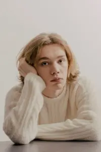 Фото Чарлі Пламмер (Charlie Plummer)