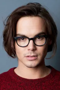 Фото  (Tyler Blackburn)