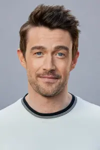 Фото Роберт Баклі (Robert Buckley)