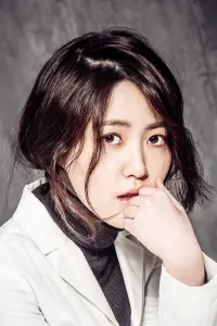 Фото Шим Юн Кюн (Shim Eun-kyung)