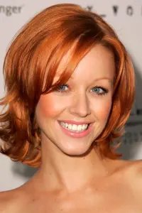 Фото Лінді Бут (Lindy Booth)