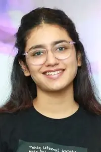 Фото  (Priya Prakash Varrier)