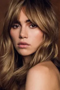 Фото Сьюкі Вотерхаус (Suki Waterhouse)