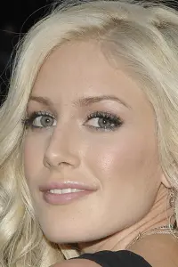 Фото  (Heidi Montag)