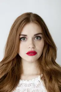 Фото Холланд Роден (Holland Roden)