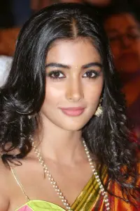 Фото  (Pooja Hegde)