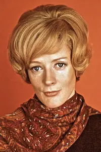 Фото Меггі Сміт (Maggie Smith)