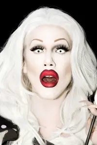 Фото  (Sharon Needles)