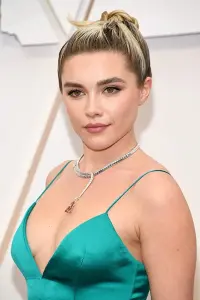 Фото Флоренс П'ю (Florence Pugh)