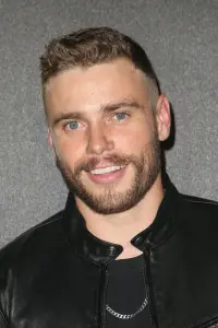 Фото  (Gus Kenworthy)