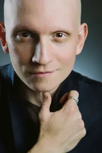 Фото Ентоні Карріган (Anthony Carrigan)