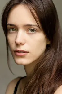 Фото Стейсі Мартін (Stacy Martin)