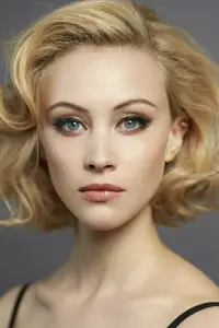 Фото Сара Гадон (Sarah Gadon)