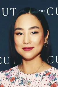 Фото Грета Лі (Greta Lee)