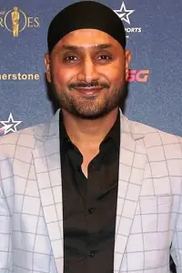 Фото  (Harbhajan Singh)