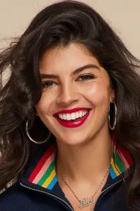 Фото  (Nikki Yanofsky)