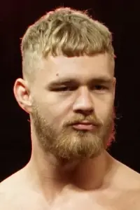 Фото  (Tyler Bate)