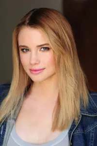 Фото Люсі Фрай (Lucy Fry)