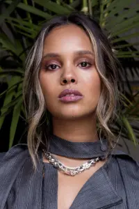 Фото Аліша Бо (Alisha Boe)