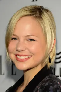 Фото Аделаїда Клеменс (Adelaide Clemens)