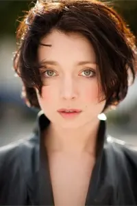 Фото  (Antonia Prebble)