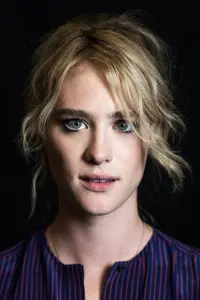 Фото Маккензі Девіс (Mackenzie Davis)