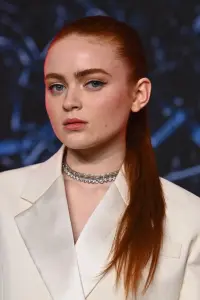 Фото Сейді Сінк (Sadie Sink)