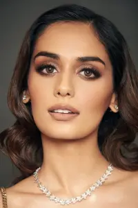 Фото  (Manushi Chhillar)