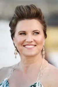 Фото Люсі Лоулесс (Lucy Lawless)