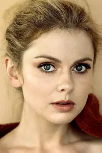 Фото Роуз МакАйвер (Rose McIver)