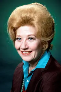 Фото Шарлотта Рей (Charlotte Rae)