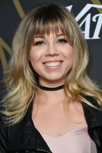 Фото Дженнет МакКерді (Jennette McCurdy)