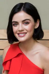 Фото Люсі Хейл (Lucy Hale)