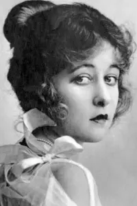 Фото Мілдред Гарріс (Mildred Harris)