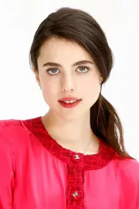 Фото Маргарет Квалі (Margaret Qualley)