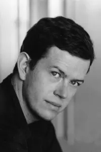 Фото Ділан Бейкер (Dylan Baker)